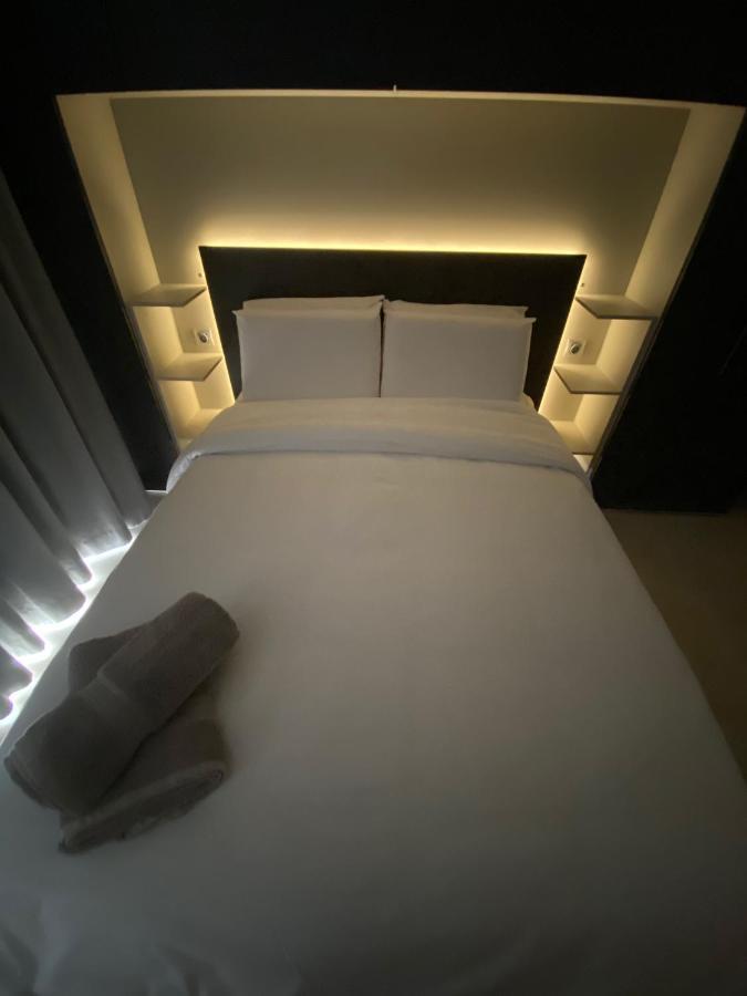 Rock Bay Apartamento Birżebbuġa Exterior foto