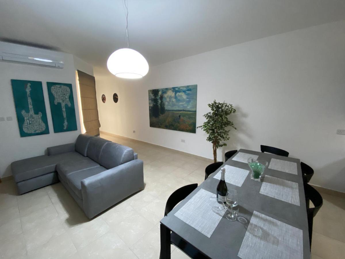 Rock Bay Apartamento Birżebbuġa Exterior foto