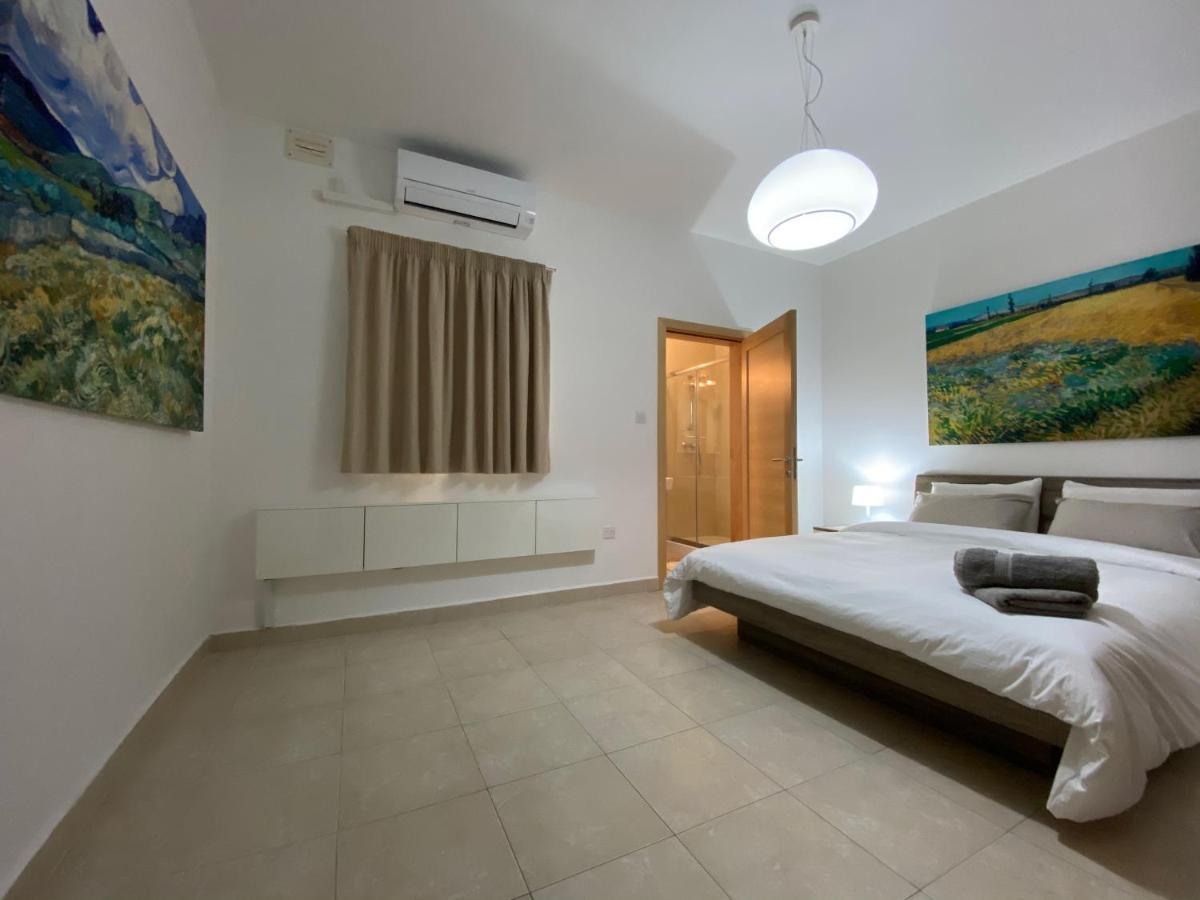 Rock Bay Apartamento Birżebbuġa Exterior foto